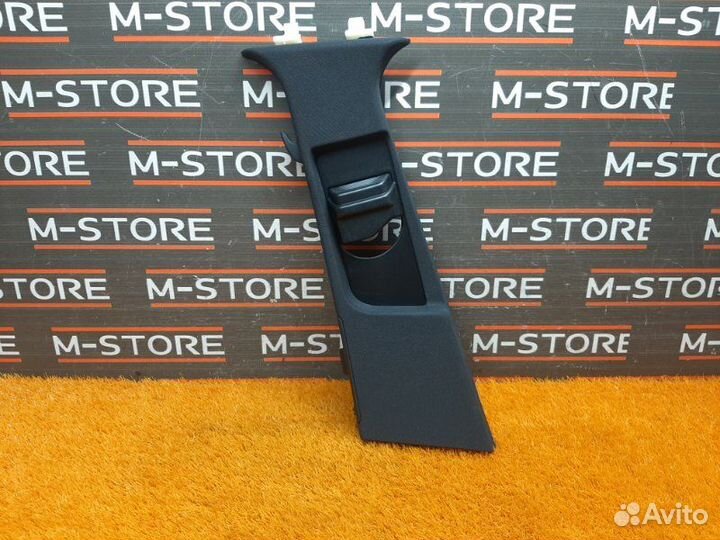 Обшивка стойки левая Mercedes-Benz E-Class W212