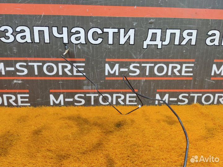 Трубка тормозная передняя правая Mercedes-Benz