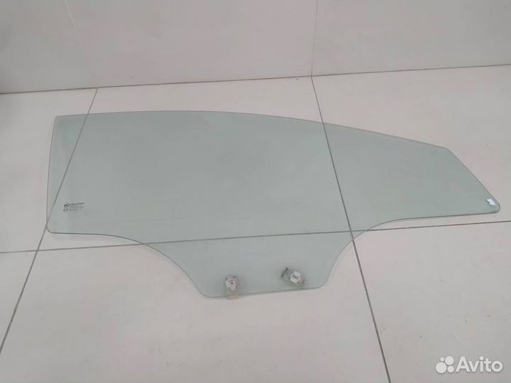 Стекло двери передней правой Hyundai Solaris 2010