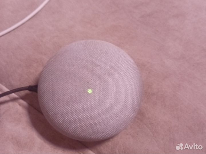 Умная колонка Google home mini