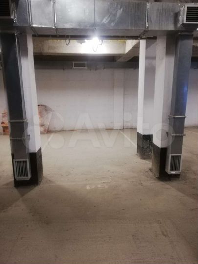 Машиноместо, 15 м²