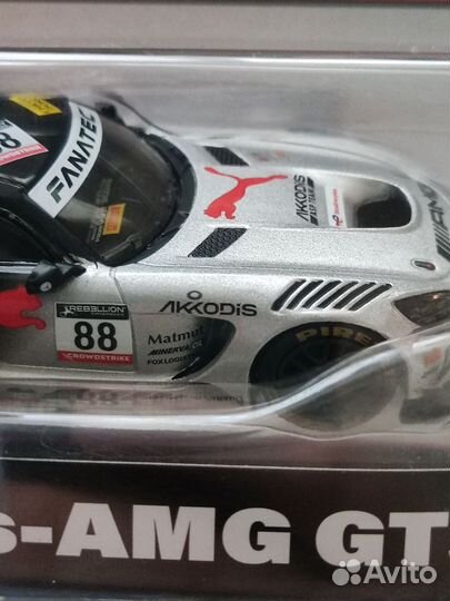 Hot wheels premium Mercedes AMG GT 1:43