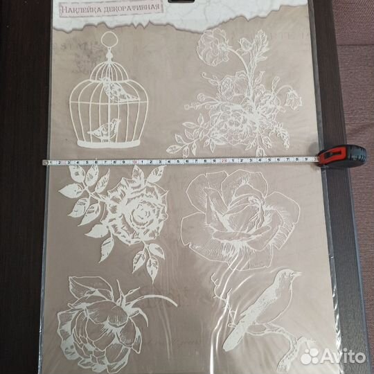 Декоративные наклейки