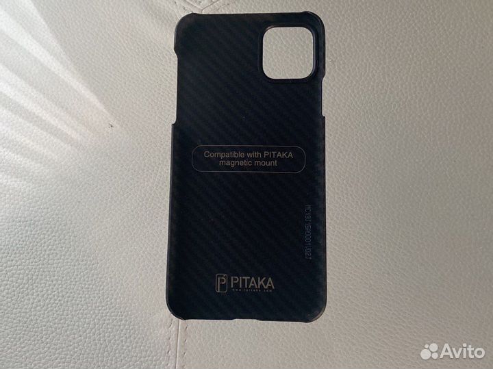 Оригинальный карбоновый чехол на iPhone 11 pro max