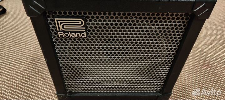 Комбоусилитель roland cube 30