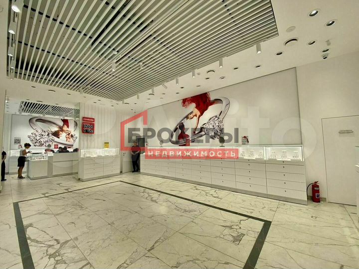 Помещение в центре с арендатором