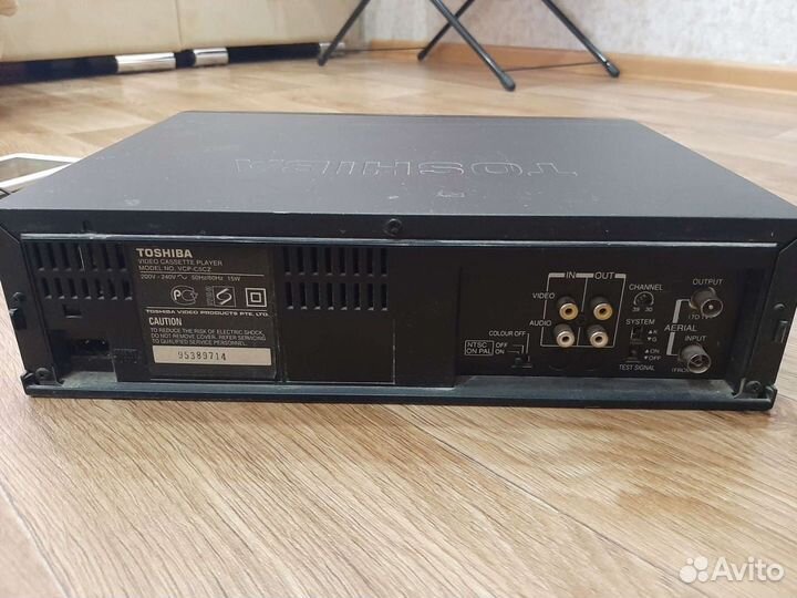 Видеомагнитофон Toshiba
