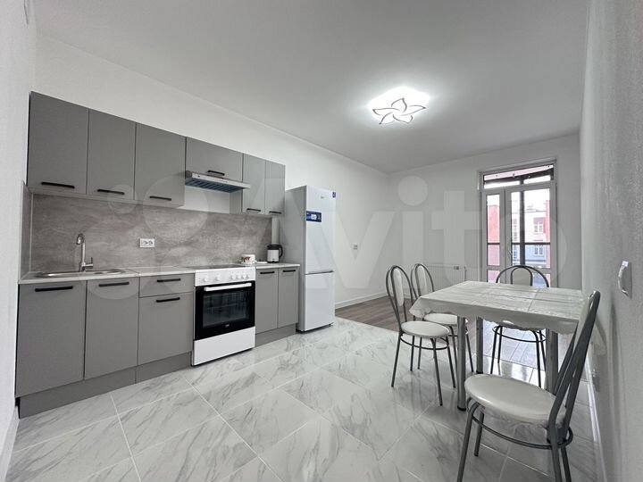 3-к. квартира, 79 м², 2/12 эт.