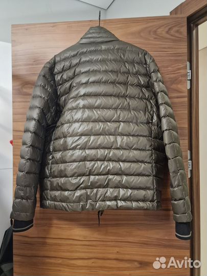 Пуховик Woolrich. Оригинал, размер 54