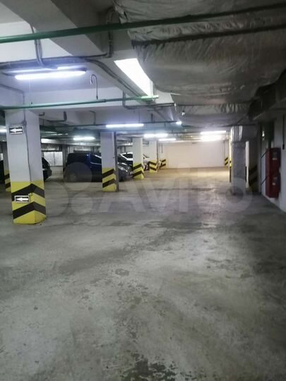 Машиноместо, 16 м²