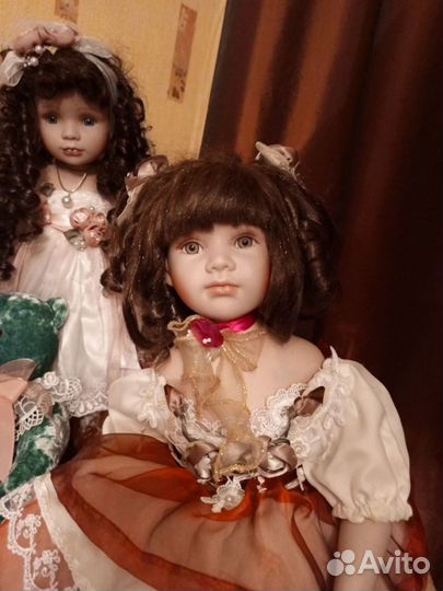 Кукла фарфоровая коллекционная. голландия