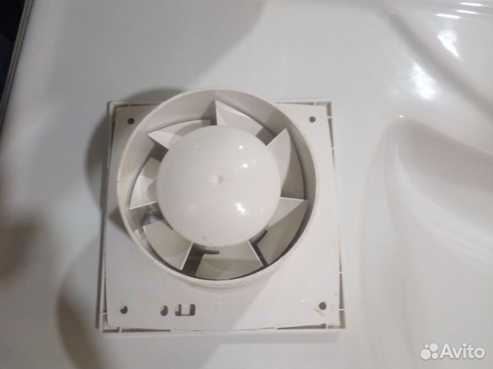 Вентилятор вытяжной
