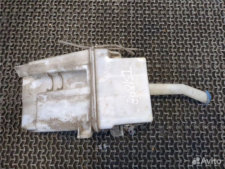 Бачок омывателя Toyota Avensis 2, 2007