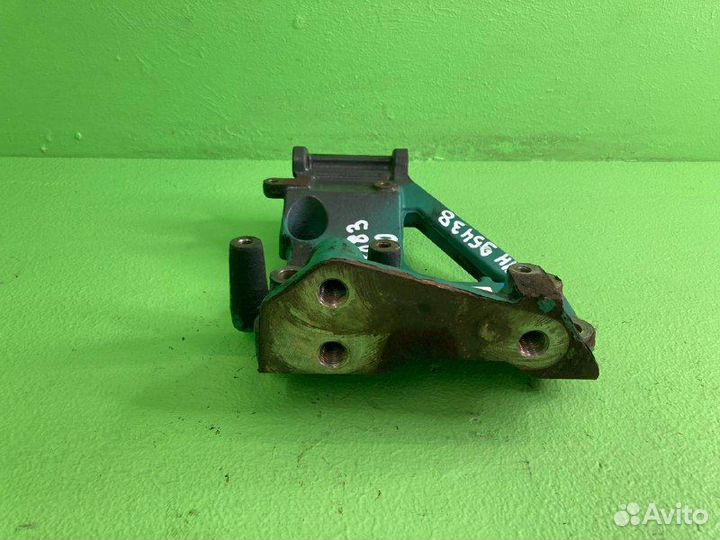 Кронштейн крепления volvo FH13