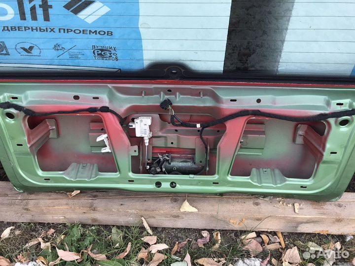 Крышка багажника golf4