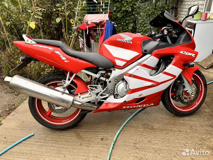 Продам honda CBR 600 F4i