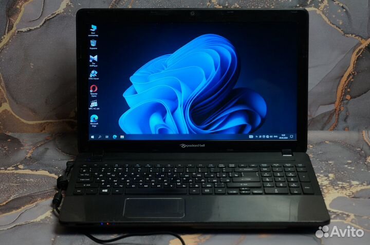 Ноутбук Paccard Bell в хорошем состоянии