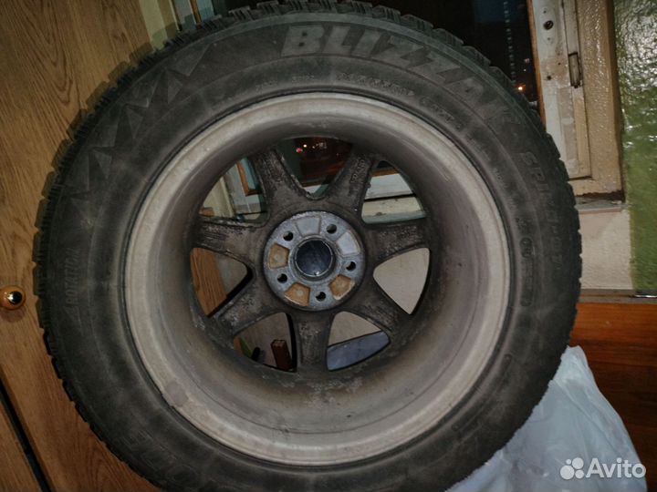 Колеса зимние в сборе на Вольво r 16