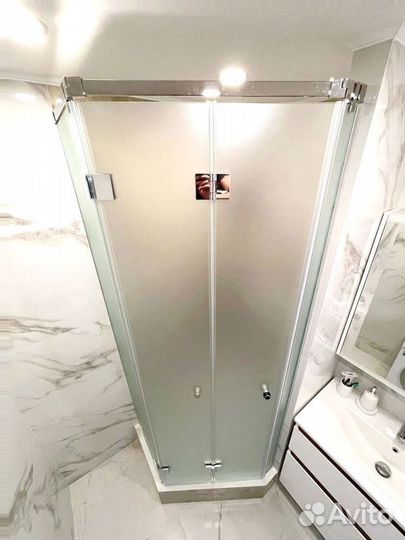 Душевая кабина / Душевые, стеклянные перегородки