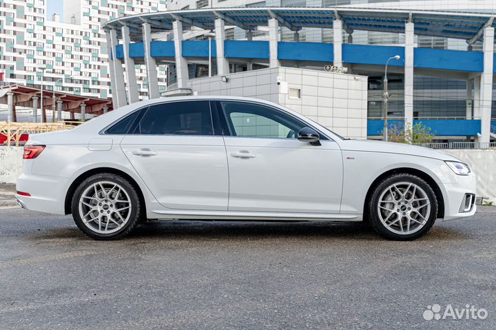 Audi A4 2.0 AMT, 2018, 99 000 км