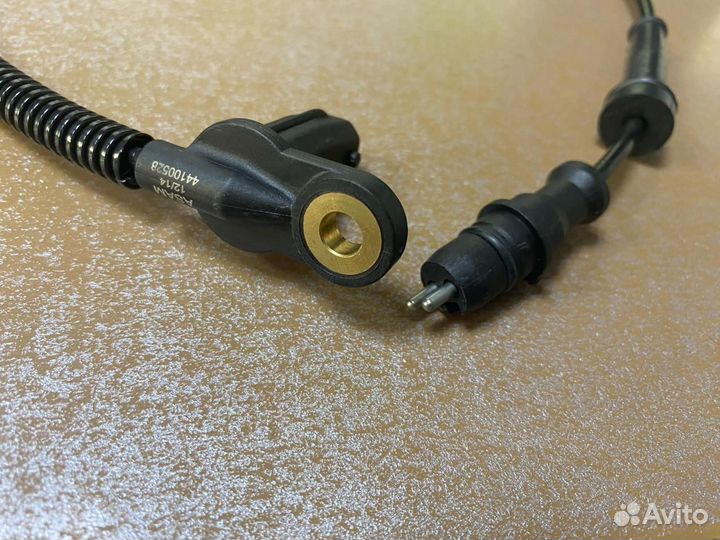 Датчик абс передний master II