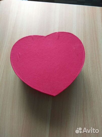 Подарочный набор из двух чашек с блюдцами