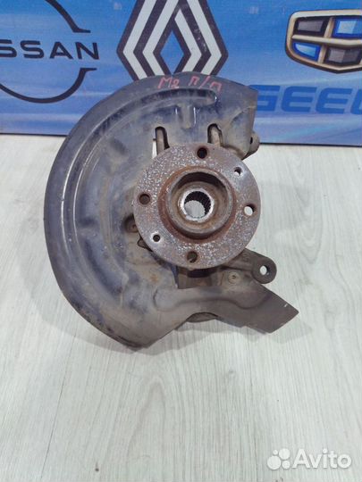 Кулак поворотный Цапфа Ступица в сборе Renault meg