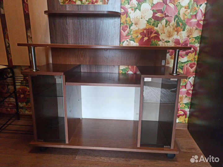 Тумба под телевизор