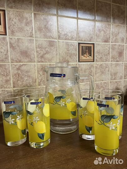 Набор кувшин и стаканы