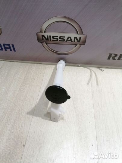 Бачок омывателя Nissan juke F15