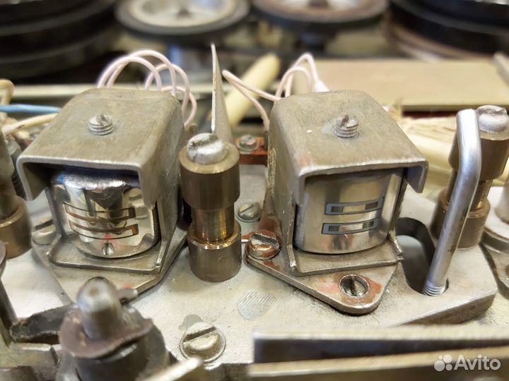 Катушечный магнитофон Илеть-101 электр. индикатор