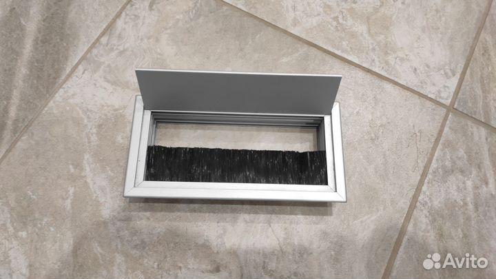 Кабель-канал для стола