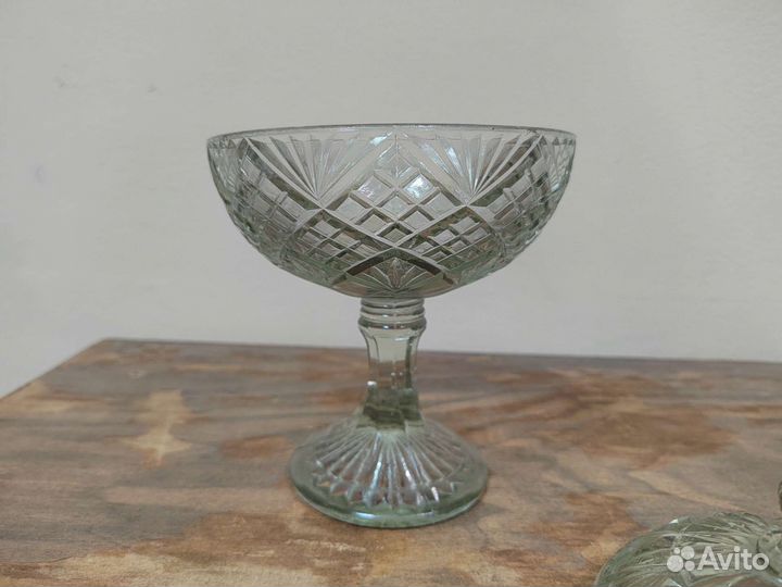 Вазочки старинные(зеленоватое стекло