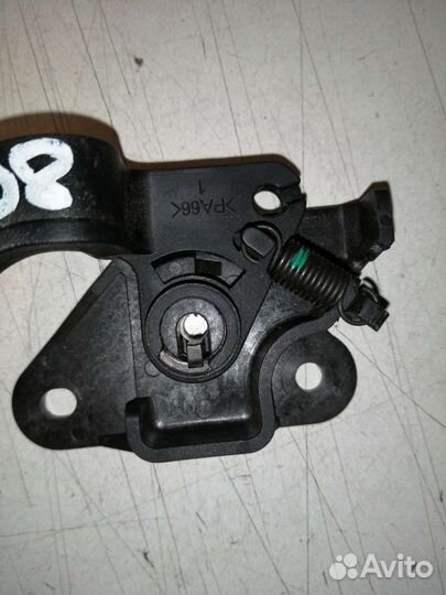 Ручка открывания багажника Nissan Almera G15