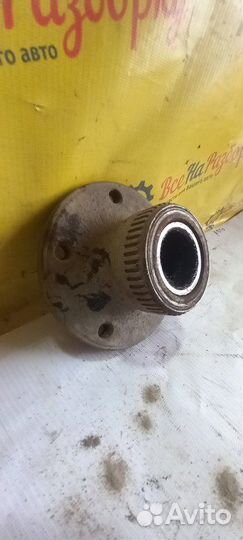 Ступица передняя Мерседес-Бенс E-Класс W 210 2.0