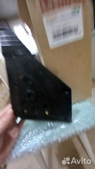 Боковое левое зеркало на киа рио 3