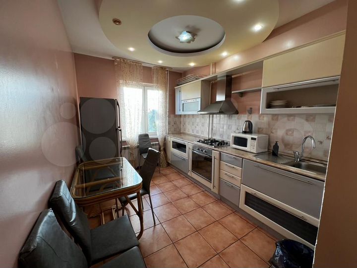 2-к. квартира, 46 м², 4/9 эт.