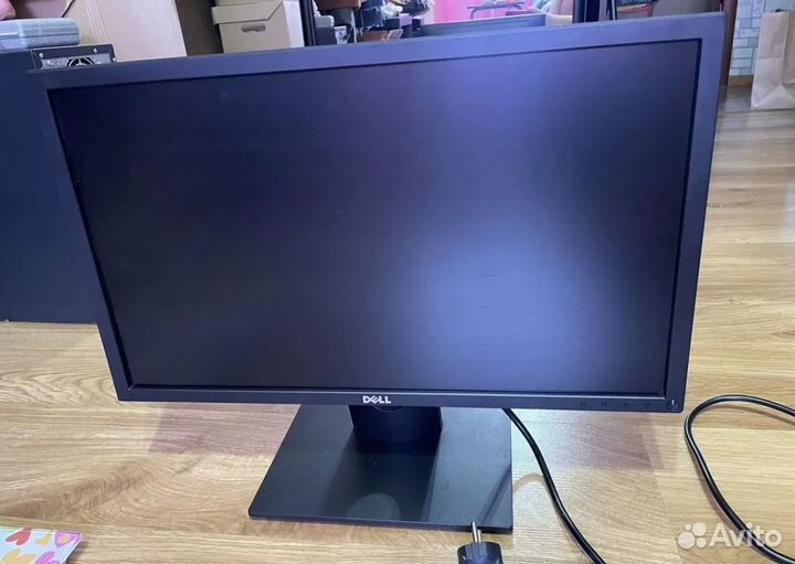 23 дюйма FullHd Dell E2316HF (DisplayPort/VGA)
