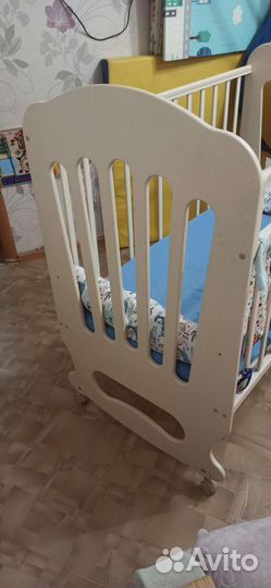 Детская кроватка с матрасом