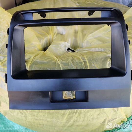 Рамка для магнитолы Land Cruiser 200