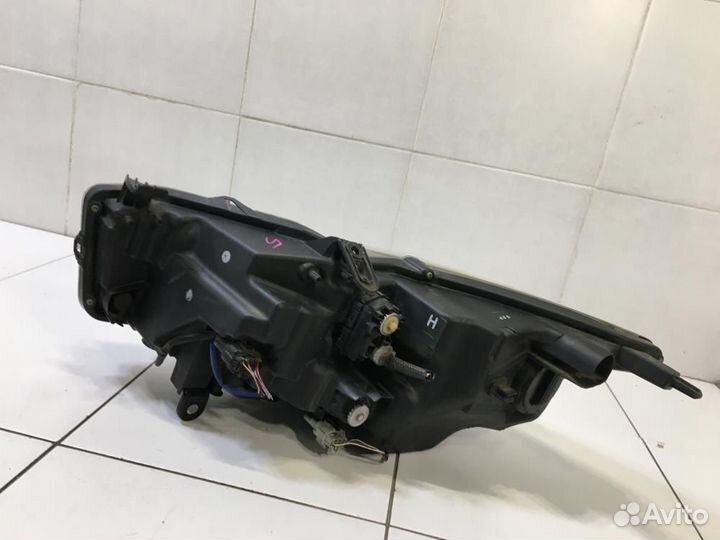 Фара правая Infiniti Q50 V37