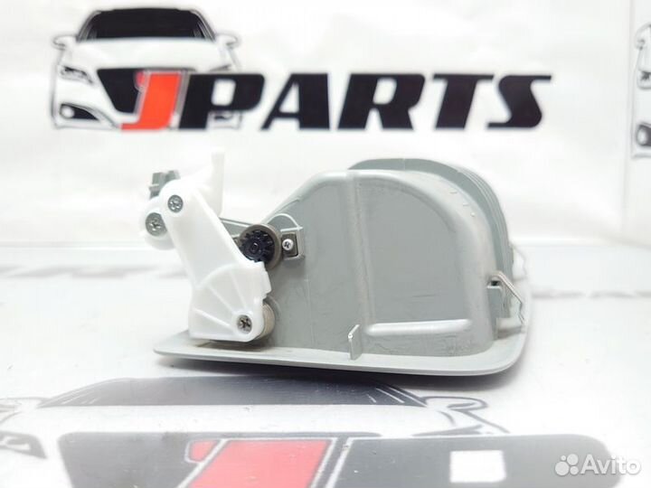 Очечник Mitsubishi Outlander II (2005—2009)