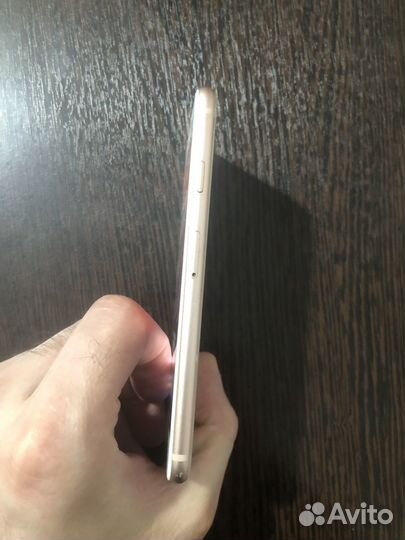 iPhone 8, 64 ГБ