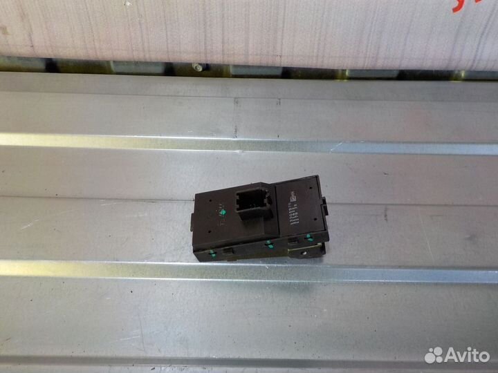 Блок управления стеклоподъемниками Опель Астра J