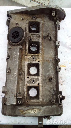 Крышка головки блока цилиндров Volkswagen Passat