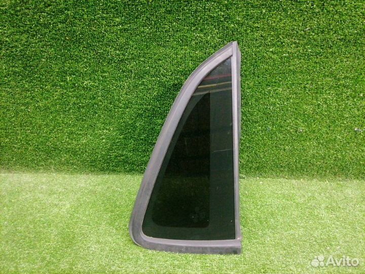 Стекло кузовное глухое заднее правое Volkswagen