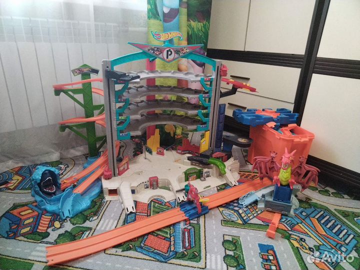 Трек Хот Вилс парковка Акула, трасса