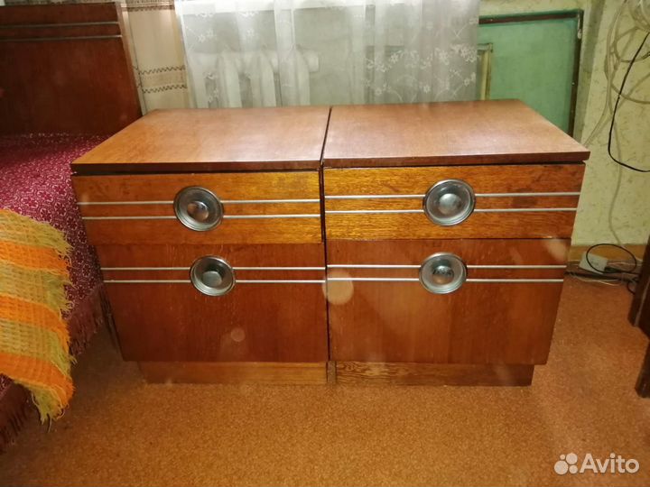 Тумба прикроватная