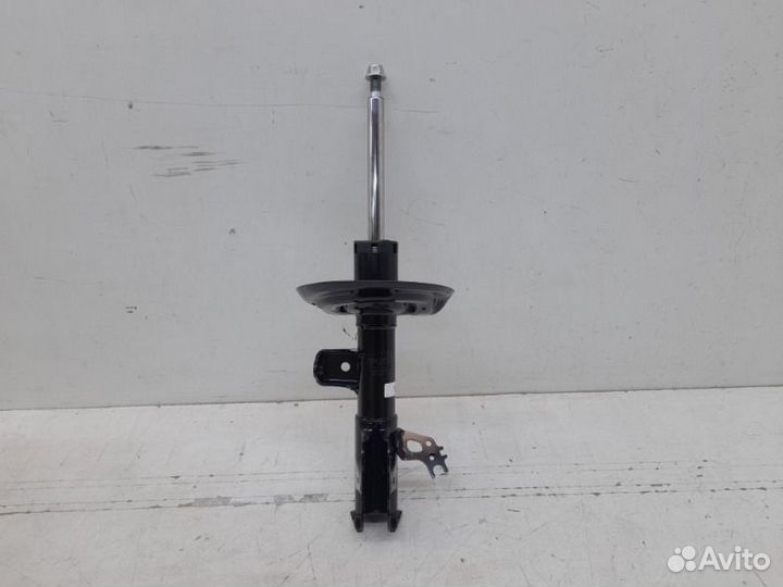 Амортизатор передний правый Toyota Camry 70