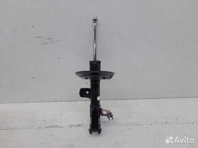 Амортизатор передний правый Toyota Camry 70
